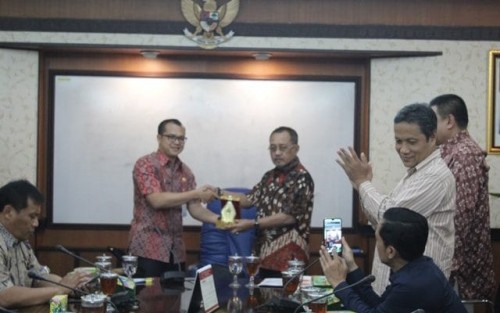 Sekretariat DPRD Provinsi Jawa Tengah Terima Kunjungan Kerja Badan Musyawarah DPRD Provinsi Jawa Timur